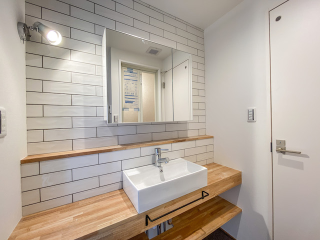 2人ではじめる無垢床生活 304の内観