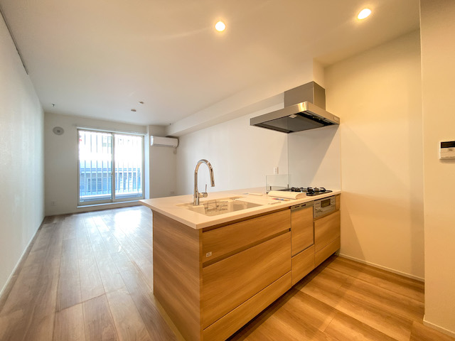 緑が似合うwood apartment 205の外観