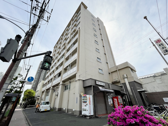 ビタミンカラーで気分を上げて 908の内観