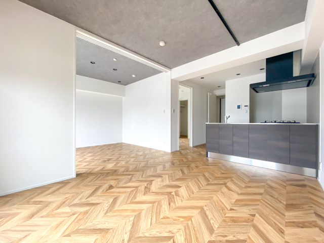 家族仲良く 506の内観