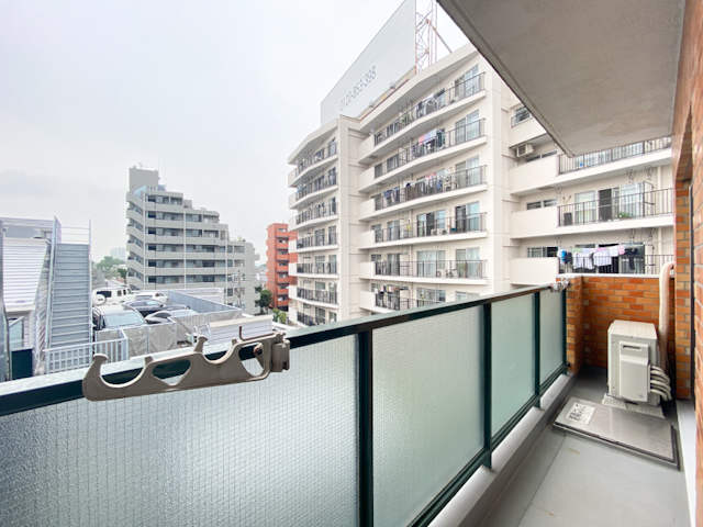 家族仲良く 506の内観