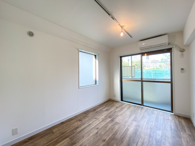 暮らしに色を 206の内観