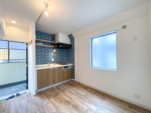 暮らしに色を 206の内観