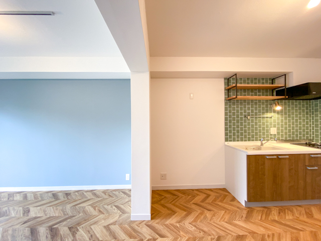 暮らしに色を 205の内観