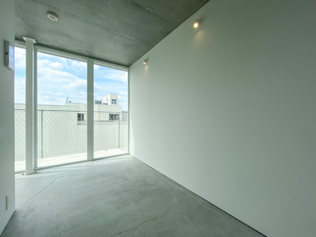 パリのアパルトマンのような 403の内観