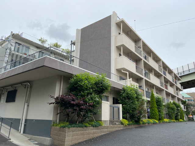 フタコタマガワライフ 108の内観