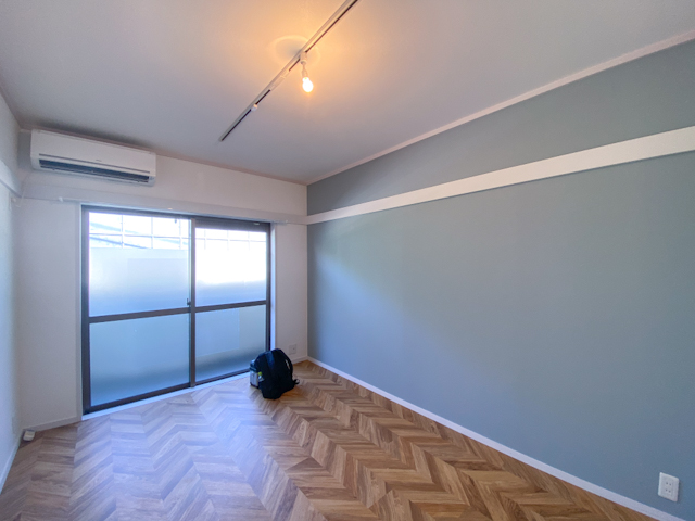 暮らしに色を 102の内観