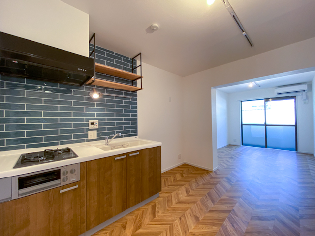 暮らしに色を 102の内観