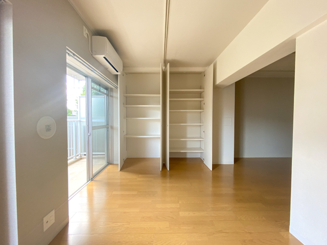 ニワアリマス 108の内観