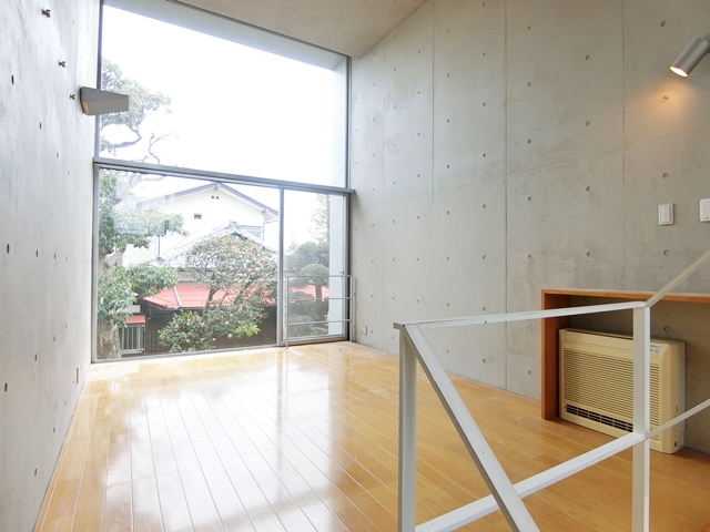 切り抜きミュージアム 104の内観