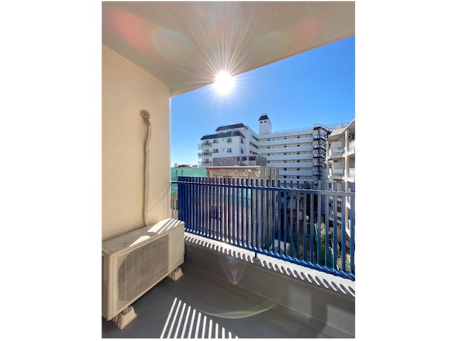 well sunlit room 404の内観