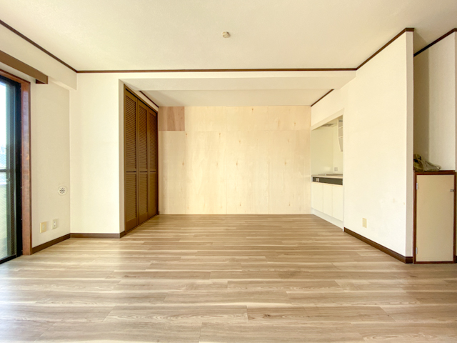 【DIY可能】挑戦しよう!!! 302の内観