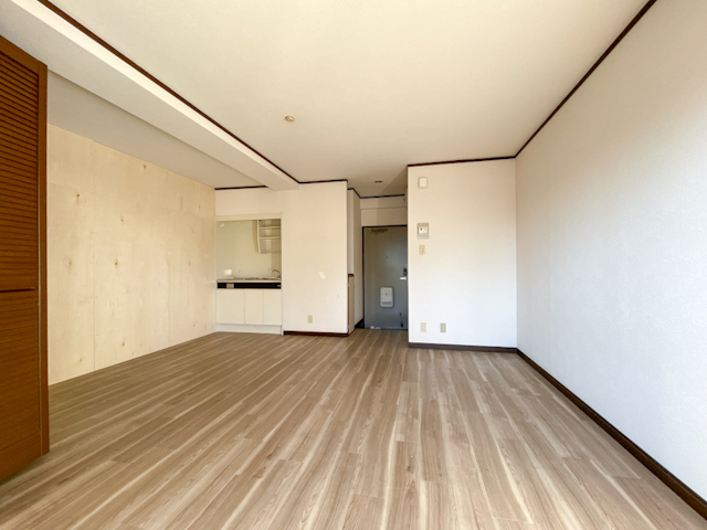 【DIY可能】挑戦しよう!!! 302の内観