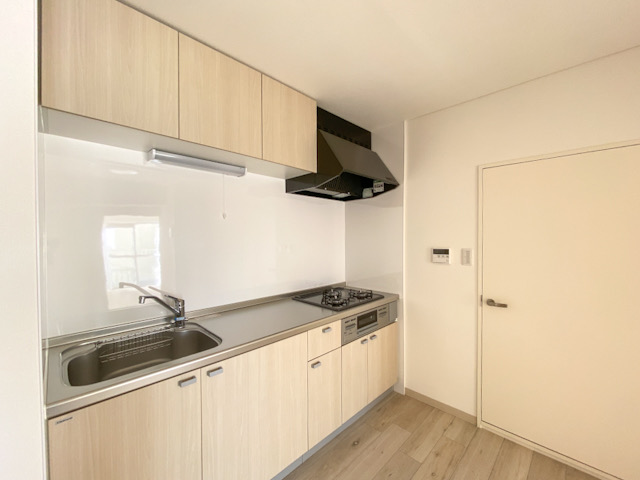 商店街をぶらりと 404の内観