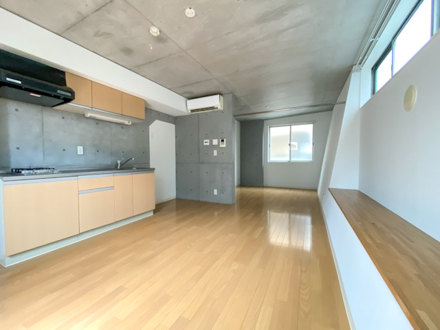 柔らかさかっこよさと 1Bの内観