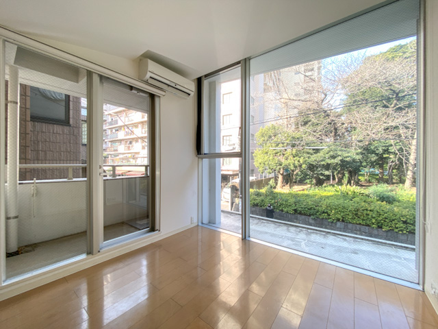 Green View 201の内観