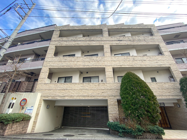 都会の静寂 405の内観