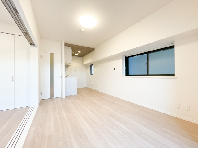 控えめだけど 301の内観