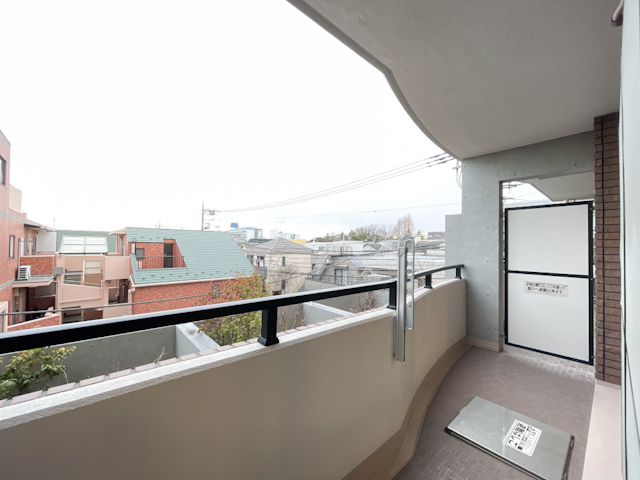 控えめだけど 301の内観