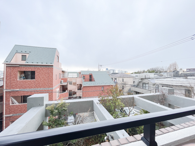 控えめだけど 301の内観