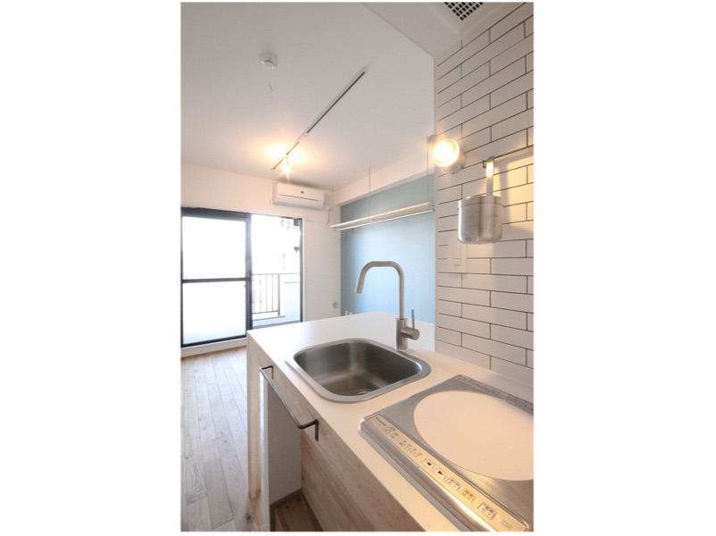 コンパクトにオシャレに暮らす カウンターキッチンver 702の内観