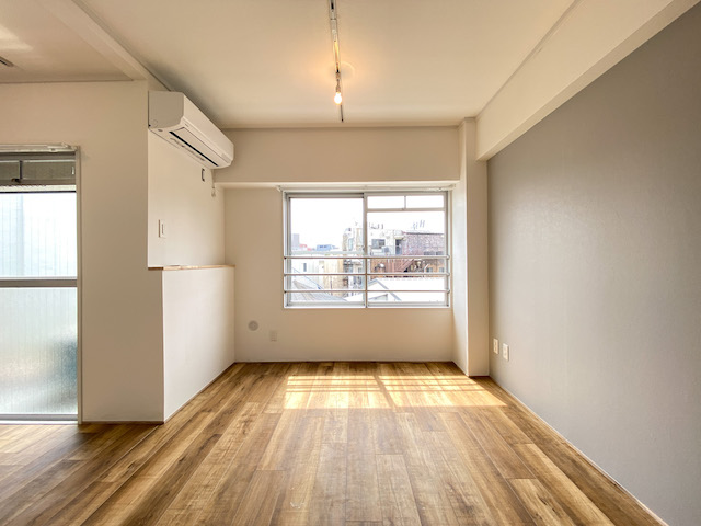 ブクロ時代到来 304の内観