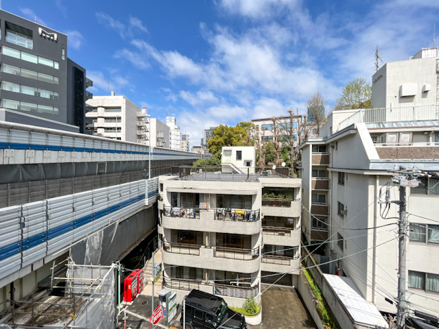 ナチュラルガール 406の内観