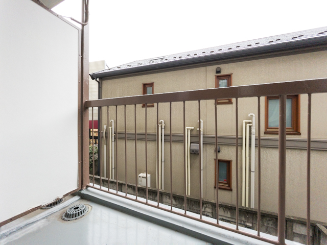 yellow door 204の内観