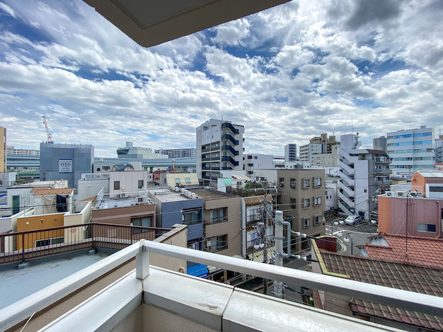 Customize 402の内観