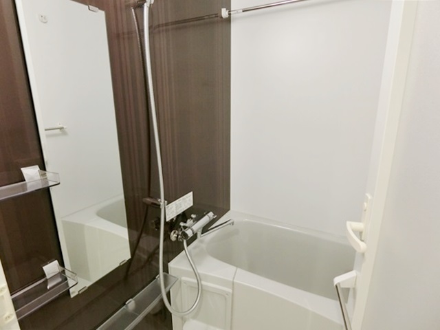 碑文谷の築浅に住まう 205の内観