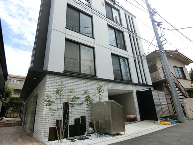 碑文谷の築浅に住まう 205の外観
