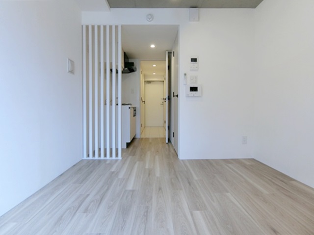 碑文谷の築浅に住まう 205の内観