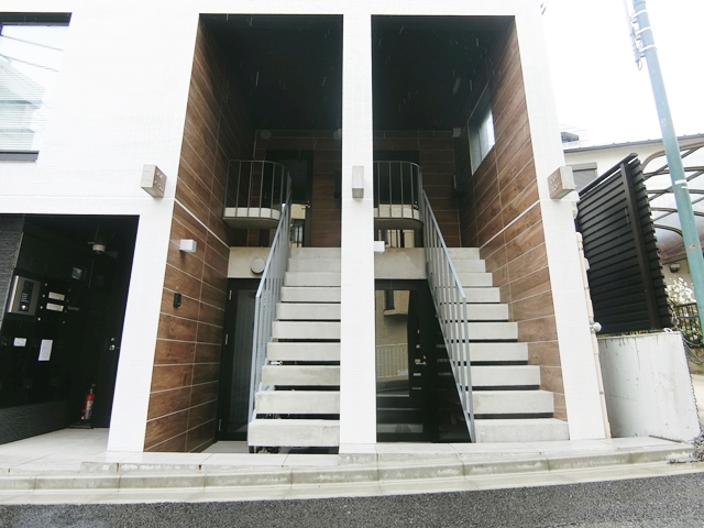 無駄なくオシャレに① 301の内観