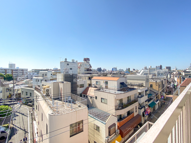 サブカルの風感じて 501の外観