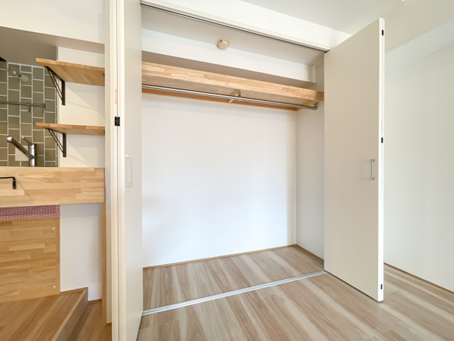 ONとOFF 301の内観