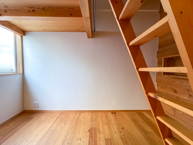 夢のminiログハウス 202の内観