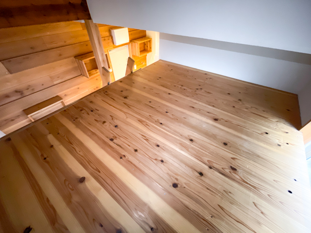 夢のminiログハウス 202の内観