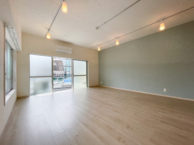 のんびり郊外暮らし 201の内観