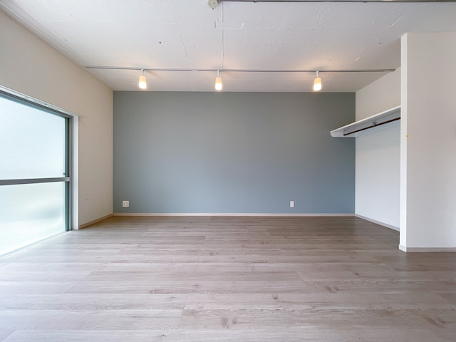 のんびり郊外暮らし 201の内観