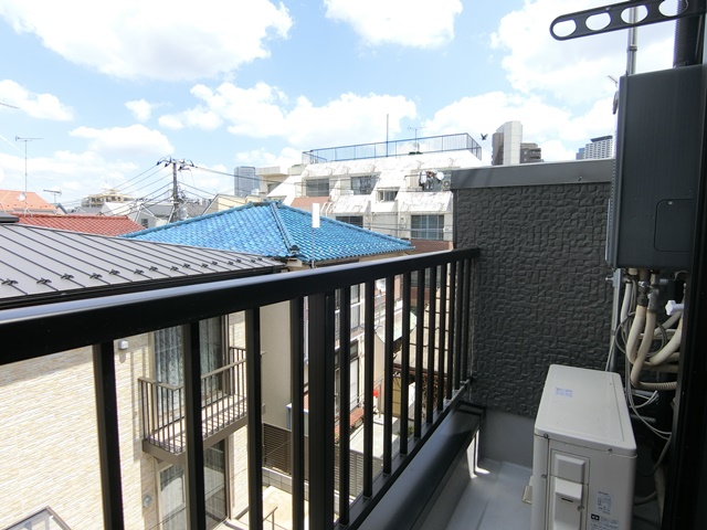 やっぱり無垢床はいい◎ 2-Aの内観