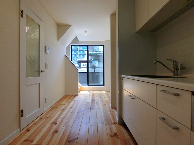 やっぱり無垢床はいい◎ 2-Aの内観