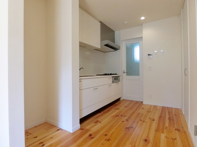 やっぱり無垢床はいい◎ 2-Aの内観