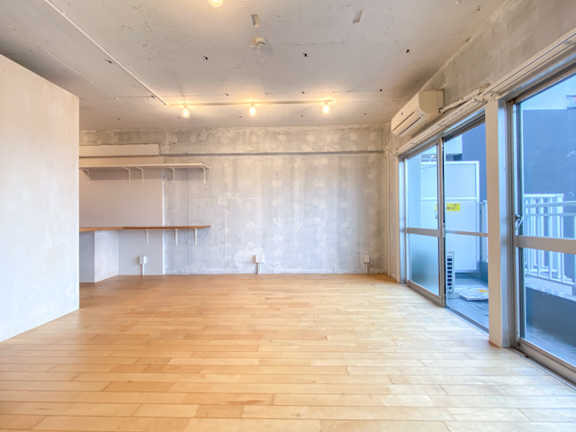 隠れマンション無垢暮らし 902の内観