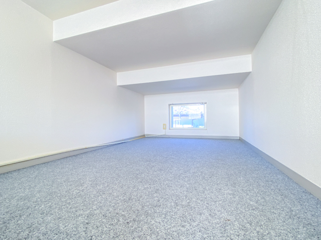 サザエさんと乾杯 02の内観