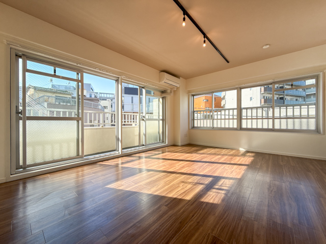 新生活はここから 308の内観