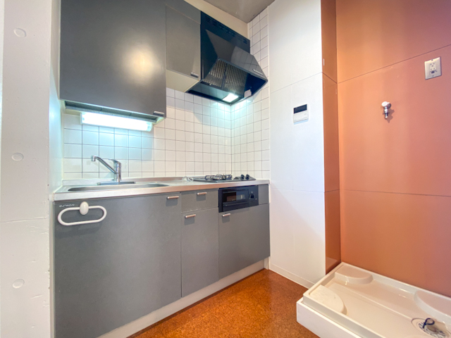 南国オレンジ 304の内観