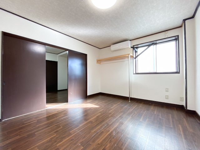 ３、多様性。 302の外観