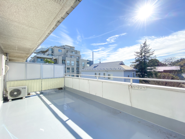 SUN燦燦 202の外観