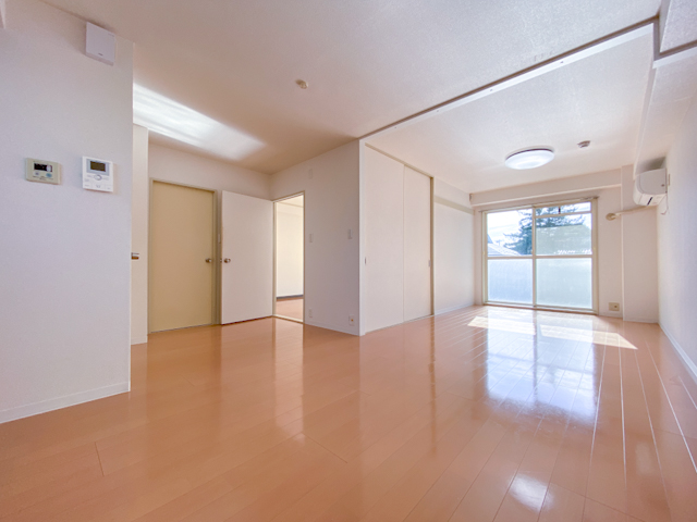 SUN燦燦 202の内観