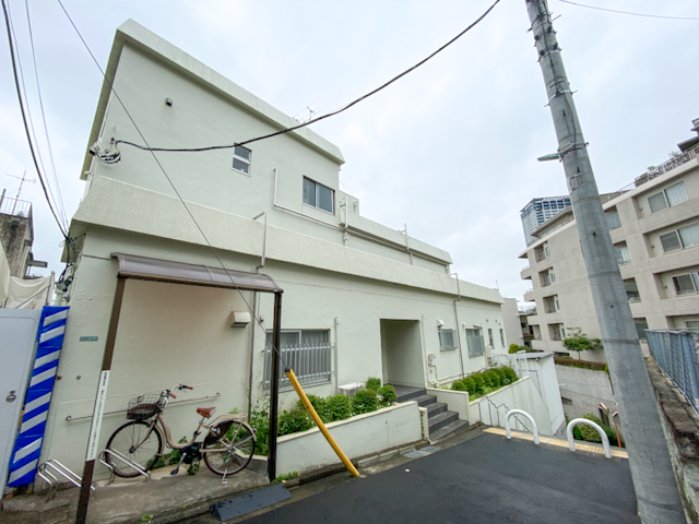 坂の途中で君に出会えた 8の内観
